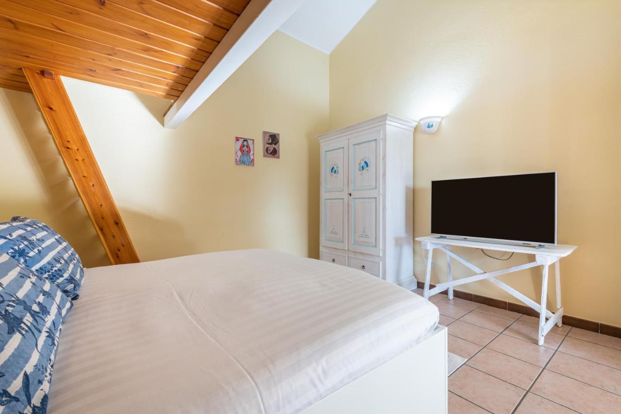Villa Sureu Solanas  Kültér fotó