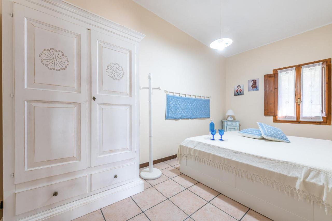 Villa Sureu Solanas  Kültér fotó