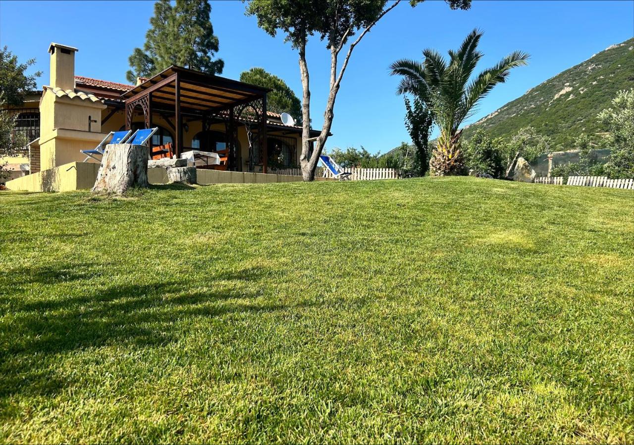 Villa Sureu Solanas  Kültér fotó